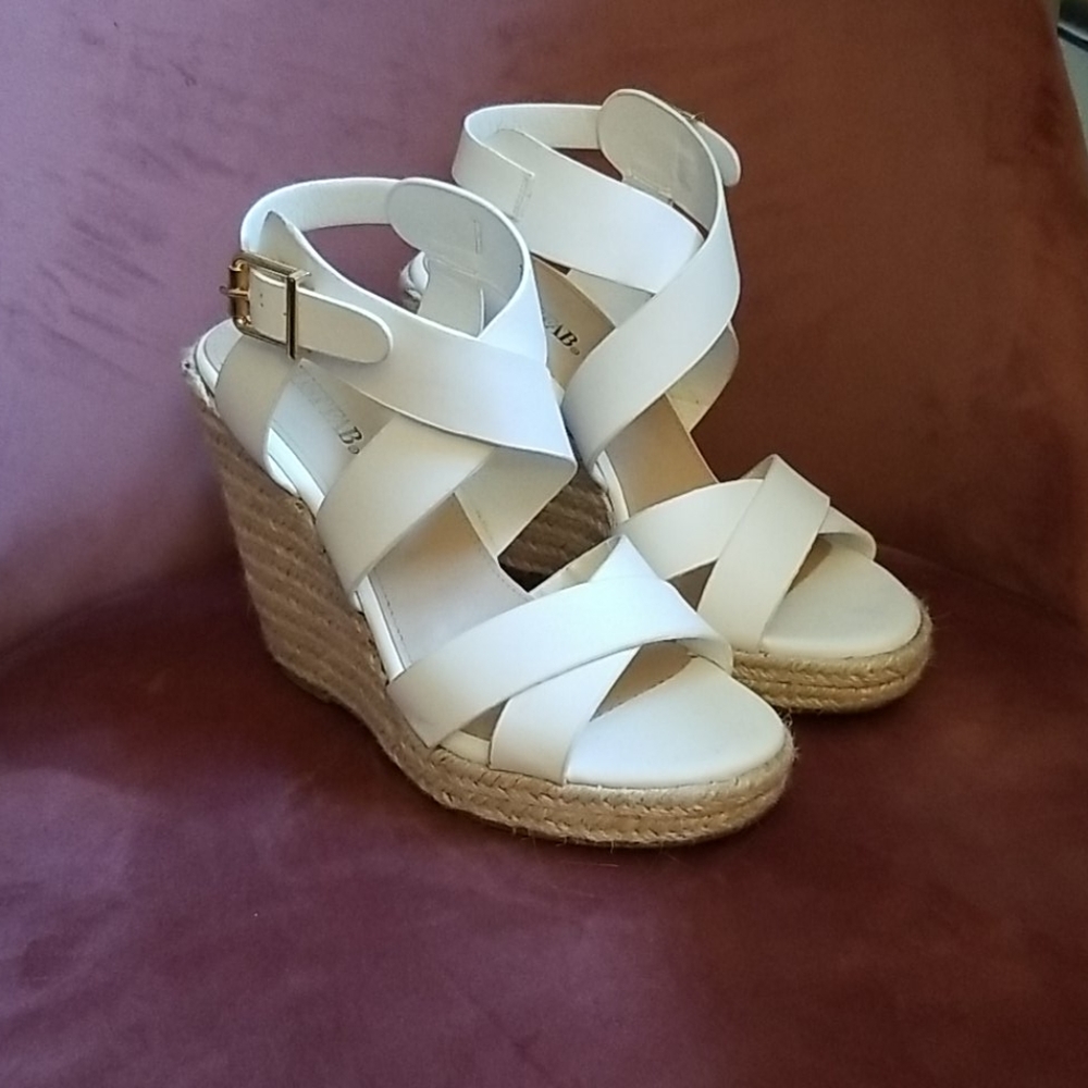 White wedges